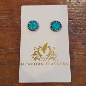 Newborn Feathers 8mm Glacier Geode Earrings